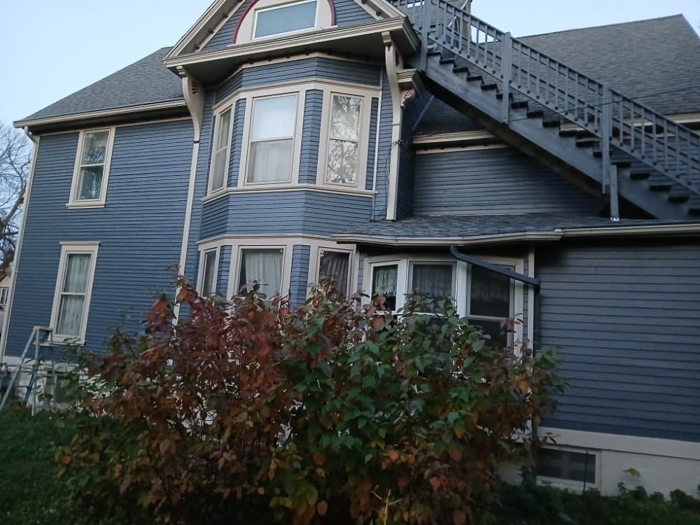 Custom exterior refinishing, Victorian home